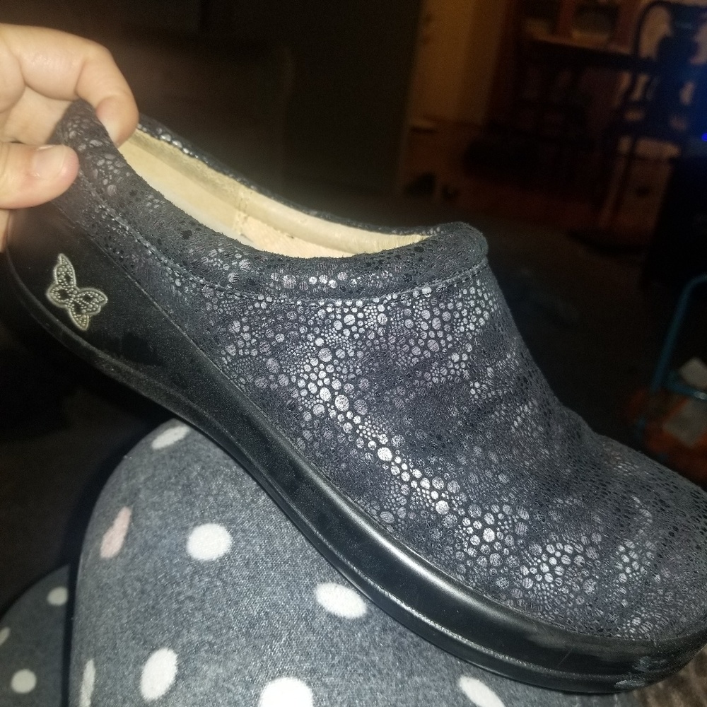 Alegria clogs